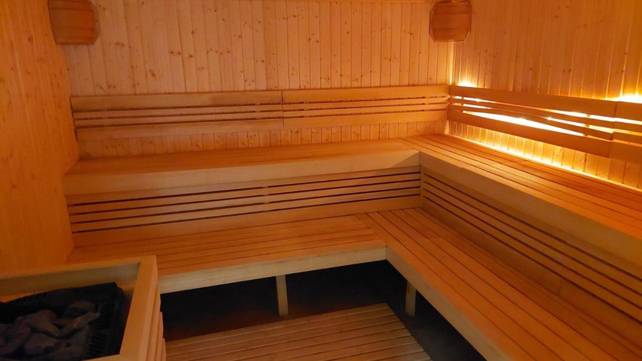 Nadmorskie Apartamenty - Apartament Spa Dziwnow Ngoại thất bức ảnh